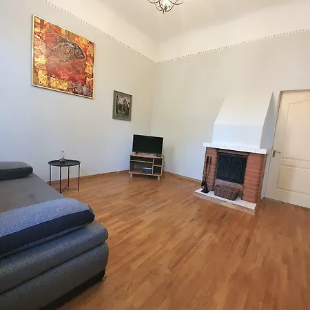 Apartment Winwinstay Riverside Old Town